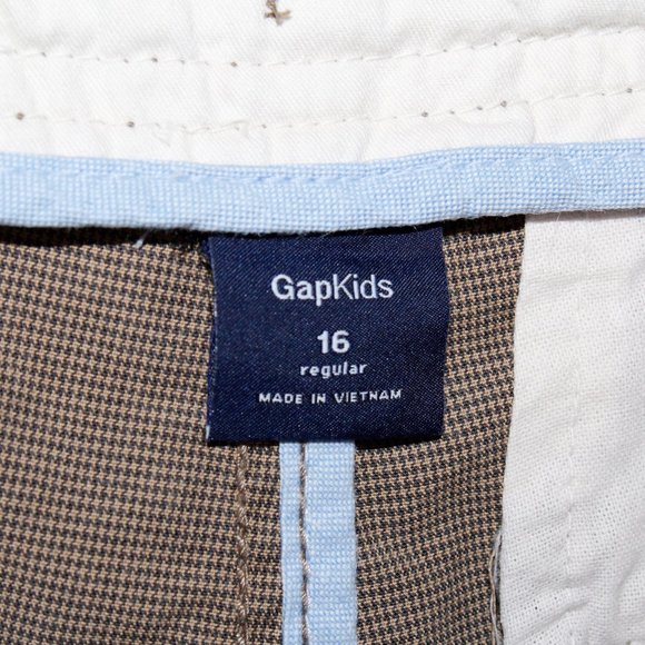 GapKids Tan Pattern Shorts - Picture 7 of 16